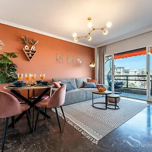 Apartamento First Line , Cosy And Comfortable + Swimming Pool, Torremolinos